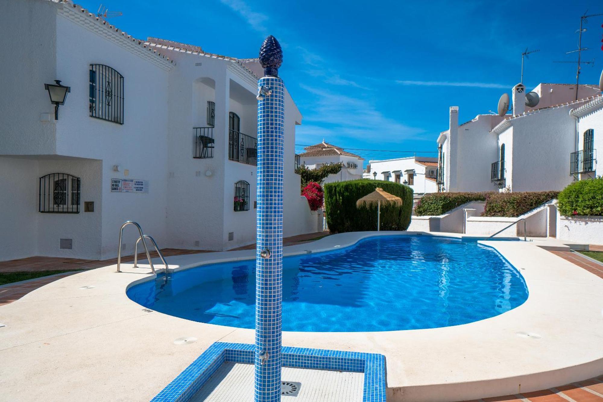 Los Pinos 19 Menyber Nerja Dış mekan fotoğraf