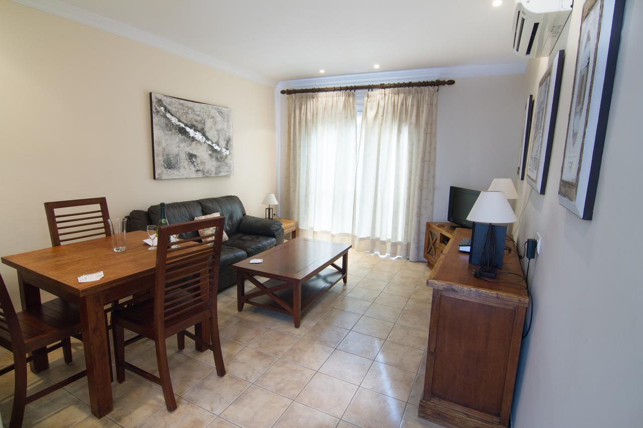 Los Pinos 19 Menyber Nerja Dış mekan fotoğraf